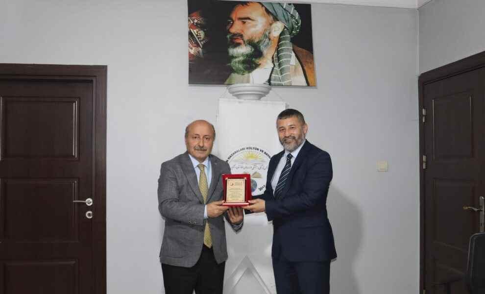 دیدار مدیر اداره مهاجرت شهر ترابزون از انجمن فرهنگی و همبستگی هزاره های افغانستان